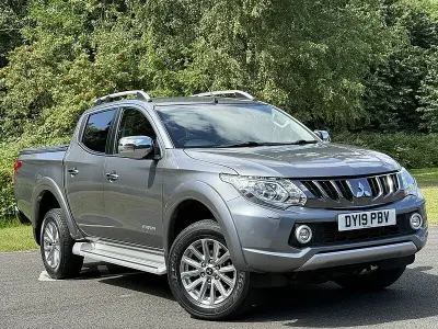 Used Mitsubishi L200 Warrior 181 HP (133 kW) 2019 Grey Pickup