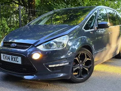 Usado Ford S-MAX Titanium X 200 HP (147 kW) 2014 Cinzento Monovolume