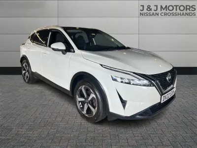 Used Nissan Qashqai N-Connecta 2022 White SUV