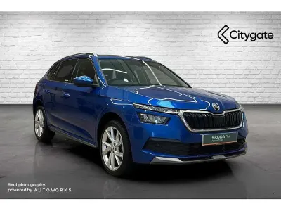 Used Skoda Kamiq SE L Executive 110 HP (80 kW) 2023 Race blue metallic SUV