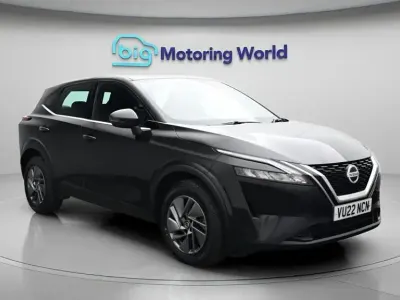Used Nissan Qashqai Acenta Premium 140 HP (102 kW) 2022 Black SUV