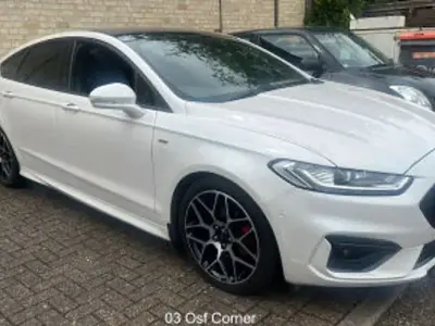 Begagnad Ford Mondeo ST-Line 190 HK (139 kW) 2021 Vit Halvkombi