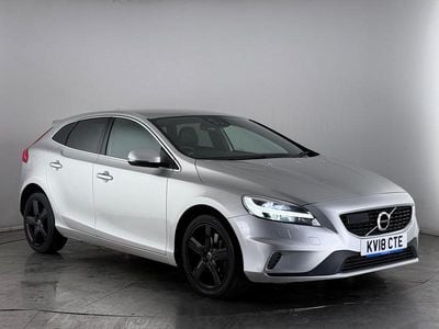 Used Volvo V40 R-Design 152 HP (111 kW) 2018 Silver Hatchback
