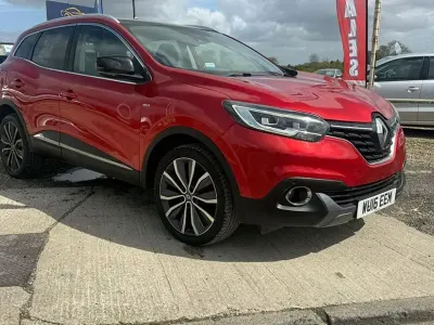 Used Renault Kadjar Signature 2016 Red SUV