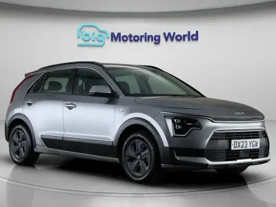 Gebraucht Kia Niro 139 PS (102 kW) 2023 Grau SUV