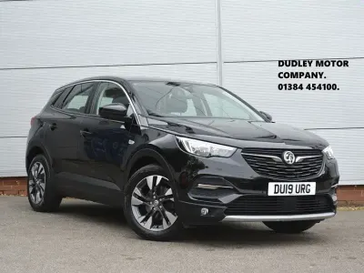 Used Vauxhall Grandland X Sport 130 HP (95 kW) 2019 Black SUV