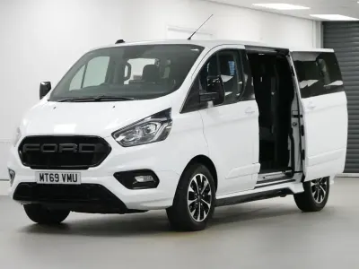 Used Ford 300 Limited 130 HP (95 kW) 2019 White Estate