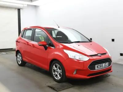 Used Ford B-MAX Zetec 105 HP (77 kW) 2015 Red MPV