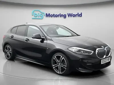 Begagnad BMW 118 M Sport 136 HK (100 kW) 2023 Halvkombi