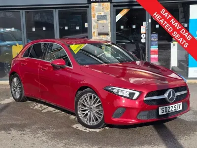 Używany Mercedes A200 Executive 163 KM (119 kW) 2022 Czerwony Hatchback