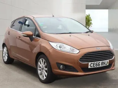 Used Ford Fiesta Titanium 120 HP (88 kW) 2016 Brown Hatchback