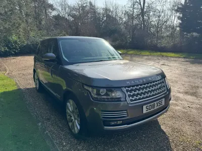 Używany Land Rover Range Rover Vogue SE 2018 Szary SUV