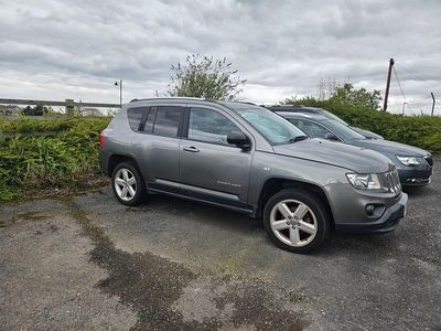 Begagnad Jeep Compass Limited 163 HK (119 kW) 2013 Grå SUV