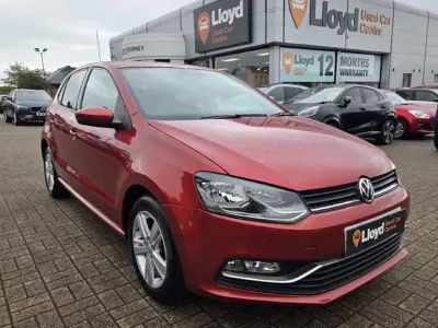 Used VW Polo Match 90 HP (66 kW) 2016 Red Hatchback
