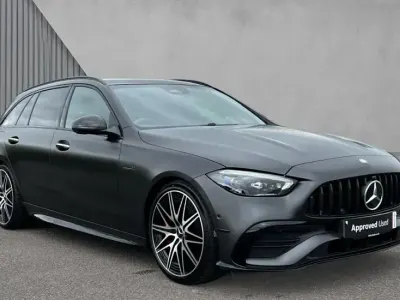 Begagnad Mercedes C43 AMG Edition 421 HK (309 kW) 2025 Grå