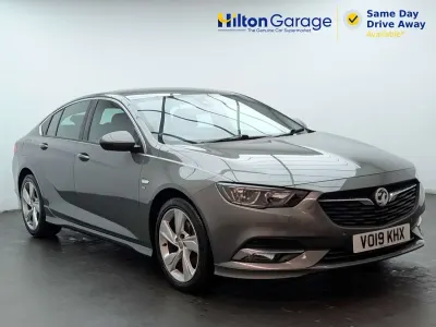 Używany Vauxhall Insignia Sport 165 KM (121 kW) 2019 Szary Hatchback