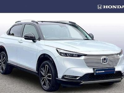 Premium sunlight white Used 2022 Honda HR-V Advance SUV | £20,930 (Fair price)