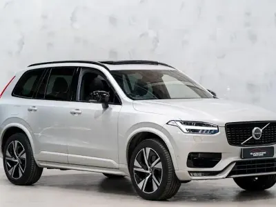 Used Volvo XC90 R-Design 300 HP (220 kW) 2020 Gold SUV