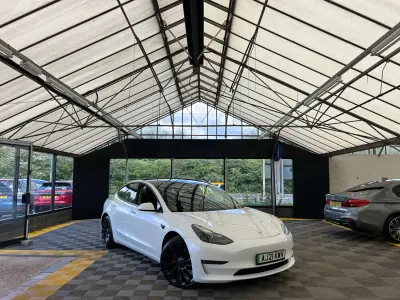Usado Tesla Model 3 Performance 461 kW (627 HP) 2021 Branco Sedan