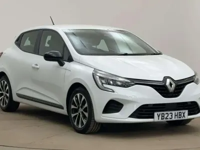 Used Renault Clio Evolution 2023 White Hatchback