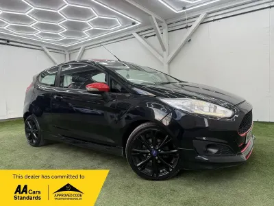 Used Ford Fiesta Zetec 140 HP (102 kW) 2015 Black Hatchback