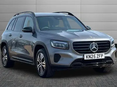 Begagnad Mercedes GLB200 Executive 163 HK (119 kW) 2025 Grå SUV