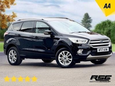 Usado Ford Kuga Titanium 180 HP (132 kW) 2017 Preto SUV