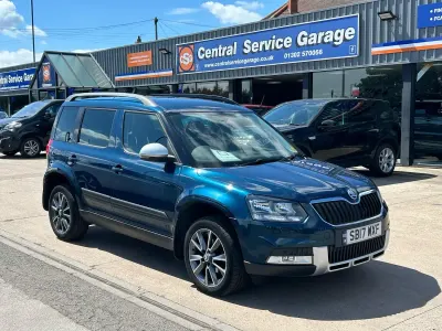 Used Skoda Yeti SE Drive 110 HP (80 kW) 2017 Blue SUV
