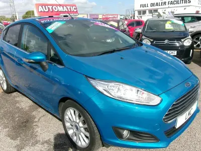 Used Ford Fiesta Titanium X 100 HP (73 kW) 2014 Blue Hatchback