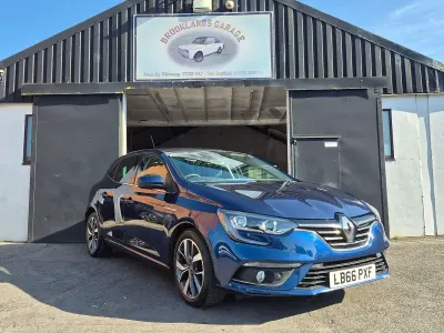 Used Renault Mégane Dynamique 110 HP (80 kW) 2017 Blue Hatchback