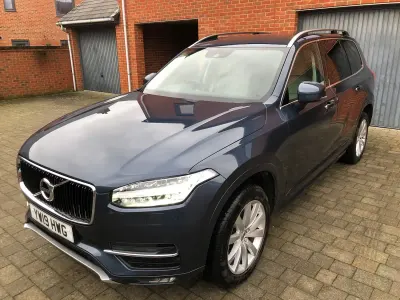 Used Volvo XC90 Momentum 235 HP (172 kW) 2019 Blue SUV