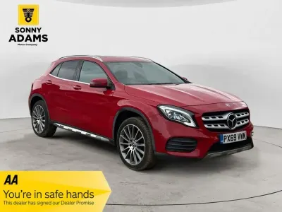 Begagnad Mercedes GLA200 AMG line 156 HK (114 kW) 2019 Röd SUV