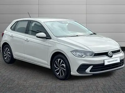Begagnad VW Polo Life 95 HK (69 kW) 2024 Grå Halvkombi