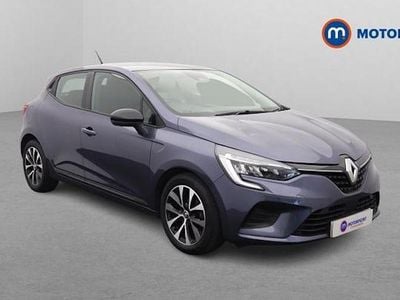 Used Renault Clio V Evolution 90 HP (66 kW) 2022 Grey Hatchback