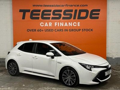 Used Toyota Corolla Design 122 HP (89 kW) 2019 White Hatchback
