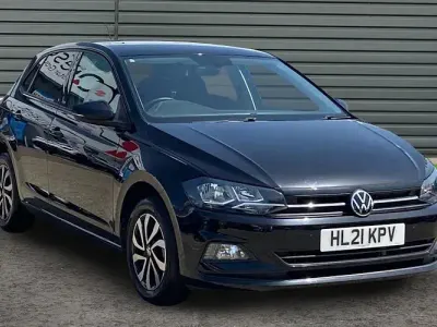 Begagnad VW Polo Active 95 HK (69 kW) 2021 Svart Halvkombi