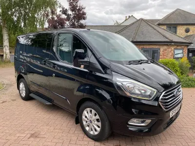 Used Ford Tourneo Custom Titanium 130 HP (95 kW) 2019 Black Van