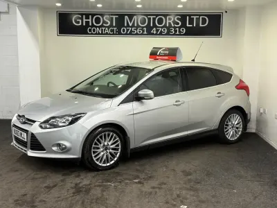Used Ford Focus Zetec 125 HP (91 kW) 2013 Silver Hatchback