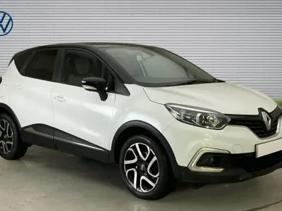 Used Renault Captur Iconic 90 HP (66 kW) 2018 White/black SUV