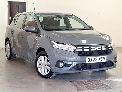 Używany Dacia Sandero Expression 91 KM (66 kW) 2023 Szary Hatchback