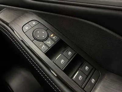 Used Nissan X-Trail N-Connecta 213 HP (156 kW) 2025 Silver SUV