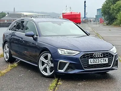 Used Audi A4 S-Line 150 HP (110 kW) 2023 Blue Estate