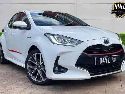 Used Toyota Yaris 2021 White Hatchback