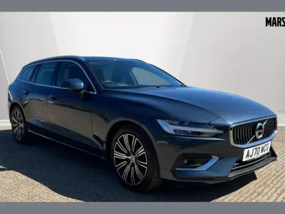 Usado Volvo V60 Inscription 190 HP (139 kW) 2020 Azul Carrinha