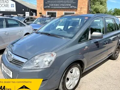 Used Vauxhall Zafira 120 HP (88 kW) 2014 Grey MPV