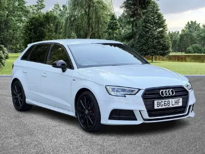 Used Audi A3 Sportback Black Edition 116 HP (85 kW) 2018 White Hatchback