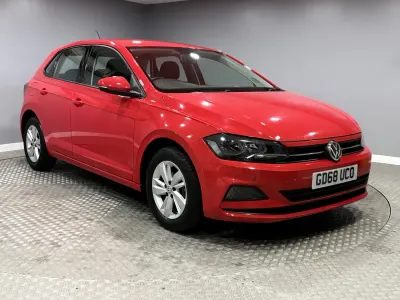Used VW Polo SE 65 HP (47 kW) 2018 Red Hatchback