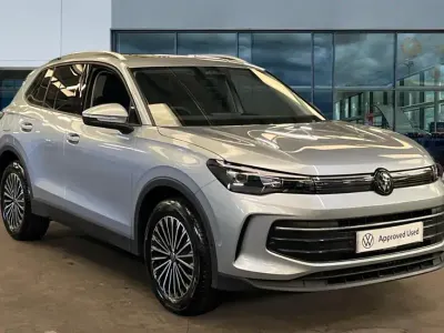 New VW Tiguan Match 130 HP (95 kW) 2026 Oyster silver metallic SUV