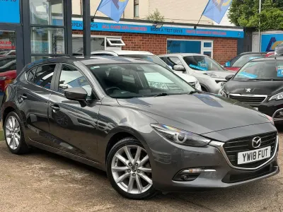 Used Mazda 3 Inclusive 121 HP (88 kW) 2018 Grey Hatchback