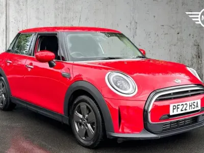 Used Mini ONE Classic 101 HP (74 kW) 2022 Red Hatchback
